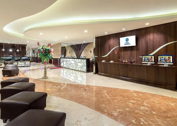 Western PapilioHotel Surabaya